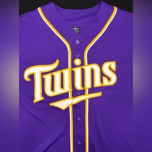 Minnesota Twins Vikings Colorway Majestic Baseball Jersey Size: Large